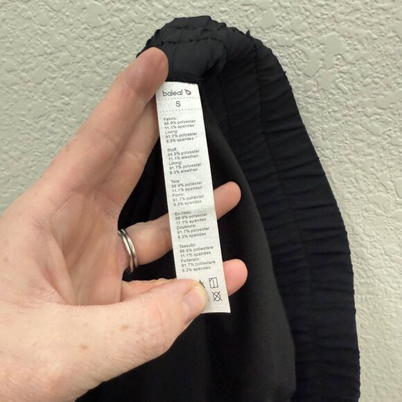 Baleaf Black Active Athletic Performance Stretch Skort Skirt Womens size Small - Picture 2 of 8